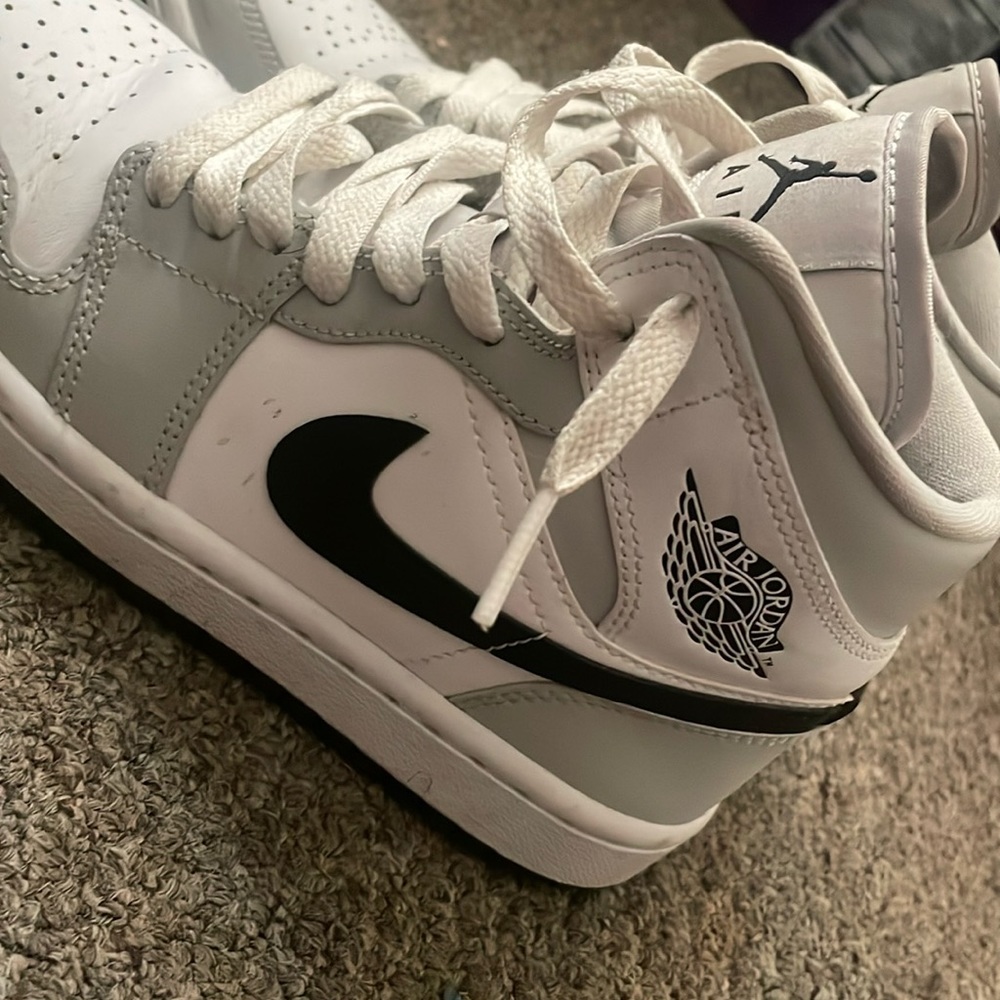 Air Jordan 1 high “ Light smoke grey